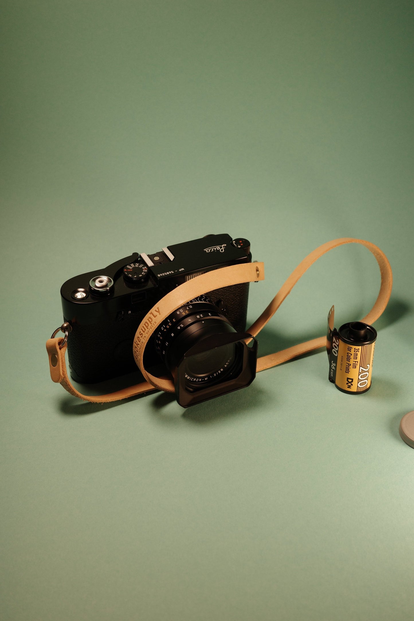 Camera strap skinny - natural riveted