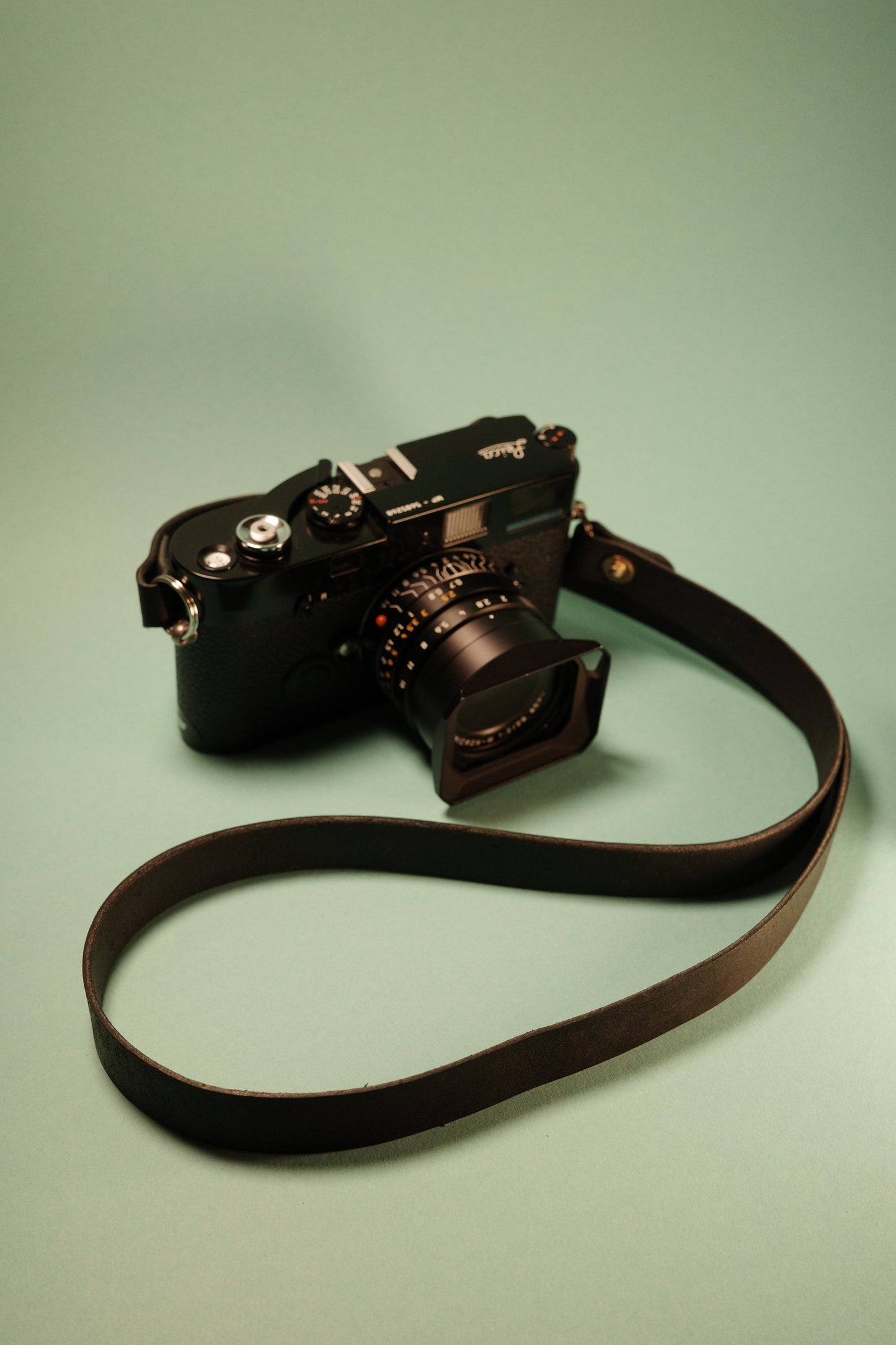 Camera strap wide - black rivited