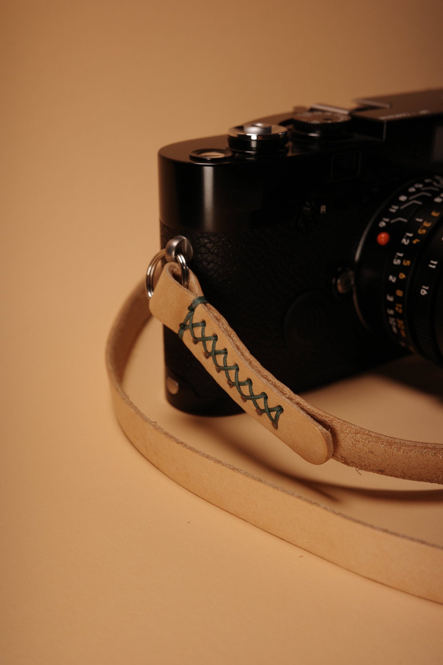 Camera strap skinny - natural stitched